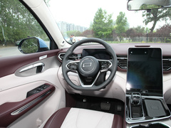 2023款 2.0T 自动豪华型