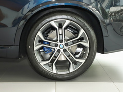2022款 改款 xDrive 40Li 尊享型M运动套装