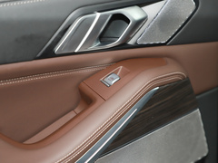 2022款 改款 xDrive 40Li 尊享型M运动套装