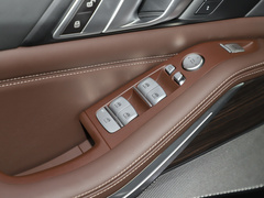2022款 改款 xDrive 40Li 尊享型M运动套装
