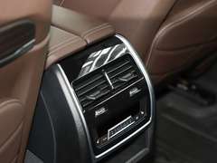 2022款 改款 xDrive 40Li 尊享型M运动套装