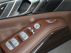 2022款 改款 xDrive 40Li 尊享型M运动套装