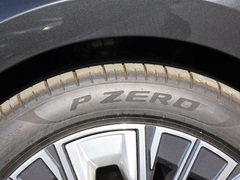 2023款 eDrive50L 领先豪华套装