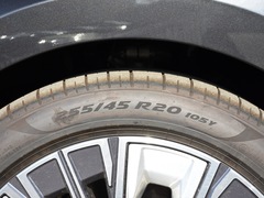 2023款 eDrive50L 领先豪华套装