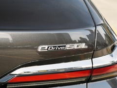2023款 eDrive50L 领先豪华套装