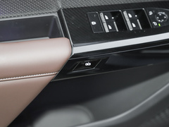 2023款 eDrive50L 领先M运动套装
