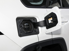 2023款 高性能版 2.5L 两驱劲擎版