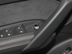 2022款 改款 40 TFSI 豪华型