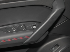 2022款 改款 40 TFSI RS套件燃速型