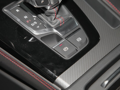 2022款 改款 40 TFSI RS套件燃速型