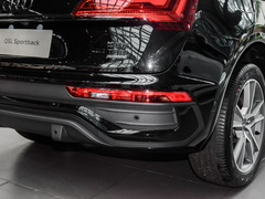 2023款 40 TFSI 豪华型
