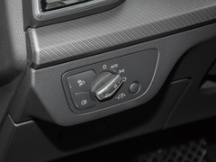 2023款 40 TFSI 豪华型
