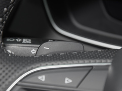 2023款 40 TFSI 豪华型