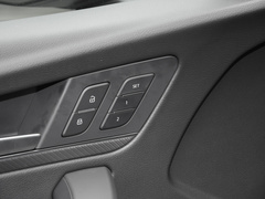 2023款 40 TFSI 豪华型