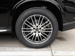 2023款 GLC 300 L 4MATIC 动感型 5座