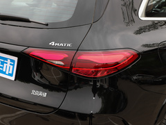 2023款 GLC 300 L 4MATIC 动感型 5座