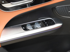 2023款 GLC 300 L 4MATIC 动感型 5座