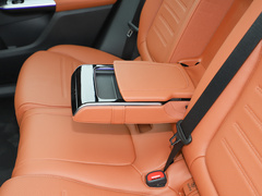 2023款 GLC 300 L 4MATIC 动感型 5座