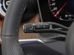 2023款 GLC 300 L 4MATIC 动感型 5座