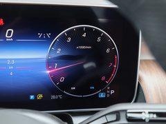 2023款 GLC 300 L 4MATIC 动感型 5座