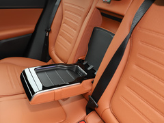 2023款 GLC 300 L 4MATIC 动感型 5座
