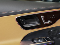2023款 GLC 300 L 4MATIC 动感型 5座