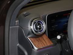 2023款 GLC 300 L 4MATIC 动感型 5座