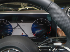 2023款 GLC 300 L 4MATIC 动感型 5座