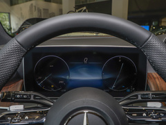 2023款 GLC 300 L 4MATIC 动感型 5座