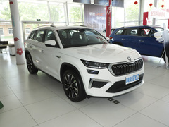 2023款 改款 TSI330 5座两驱奢享版