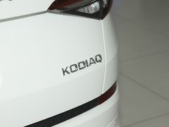 2023款 改款 TSI330 5座两驱奢享版