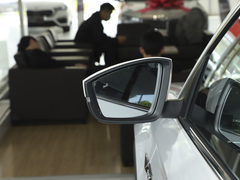 2023款 改款 TSI330 5座两驱奢享版