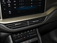 2023款 改款 TSI330 5座两驱奢享版
