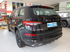 2023款 改款 TSI330 5座两驱奢享版