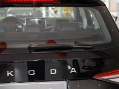 2023款 改款 TSI330 5座两驱奢享版