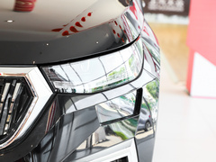 2023款 改款 TSI330 5座两驱奢享版