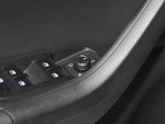 2023款 改款 TSI330 5座两驱奢享版