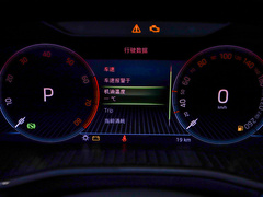 2023款 改款 TSI330 5座两驱奢享版