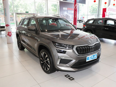 2023款 改款 TSI330 5座两驱奢享版