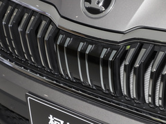 2023款 改款 TSI330 5座两驱奢享版