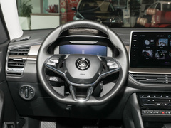 2023款 改款 TSI330 7座两驱奢享版