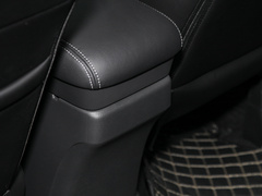 2021款 改款 2.0L 两驱畅行版 5座