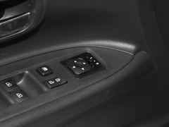 2021款 改款 2.0L 两驱畅行版 5座
