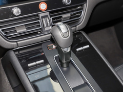2024款 Macan 2.0T