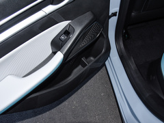2023款 第4代冠军版 1.5L CVT旗舰型