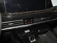 2023款 530TSI 四驱旗舰胜境版Pro 6座