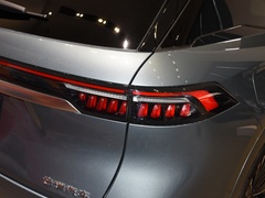 2023款 400T 两驱尊贵版 5座