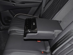 2023款 400T 两驱尊贵版 5座