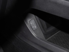 2023款 400T 两驱尊贵版 5座
