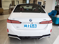 2024款 eDrive 35L M运动套装